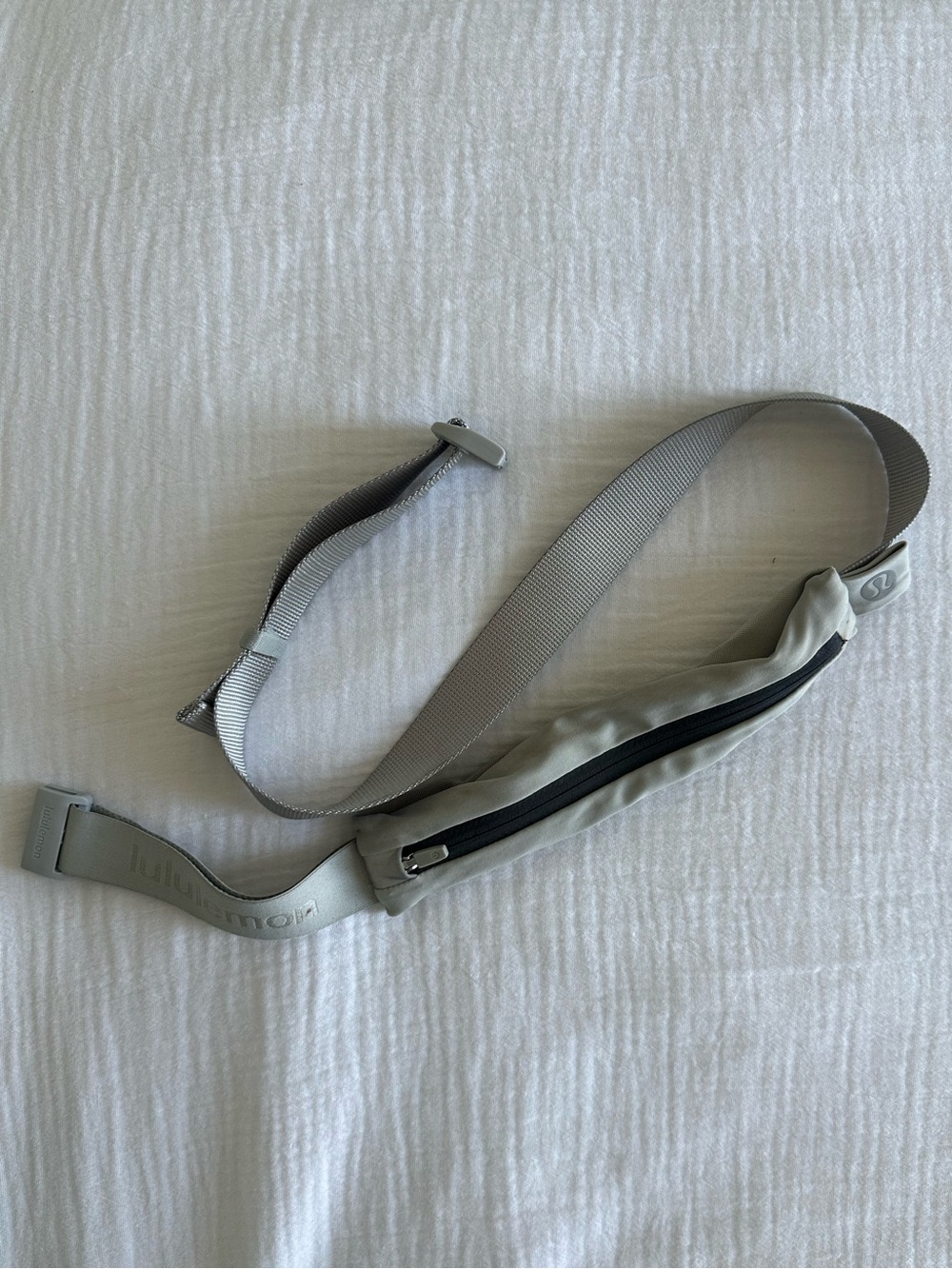 Lululemon Gray Running Belt with Zip Pocket - Picture 1 of 2